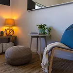 Cozy Beach Front Studio With Aircon