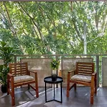 Centre Of Newtown 2 Bed Apartment