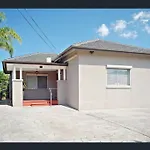 Quiet 4 Bedrooms House In Belmore Nsw