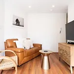 \'The Golden Gate\' Cosy & Charming Inner-City Retreat