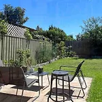 Cozy 4-Bedroom Family House In Central Chatswood