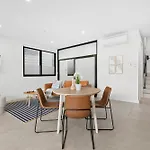 Coogee Beachside Hideaway 3