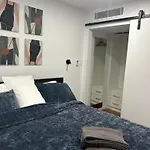 Bushland Setting Close To Sydney Cbd- Stand Alone Apartment