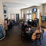 Horse And Jockey Hotel Homebush