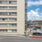 1 Private King Single Bed In Sydney Cbd Near Train Uts Darlinghar&Icc&C Hinatown