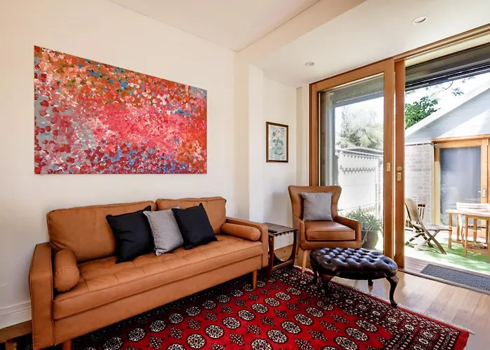 Charming 3-Bedroom Terrace In The Heart Of Glebe