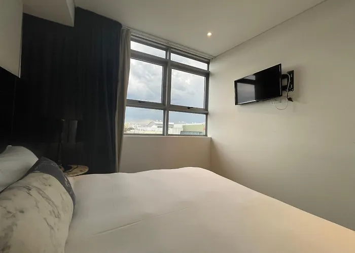 Chatswood Cbd 2Br L Balcony L Parking L Office