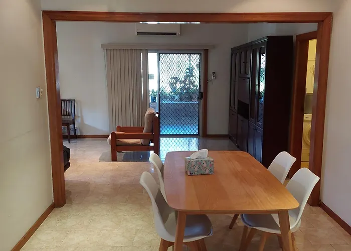Quiet 4 Bedrooms House In Belmore Nsw