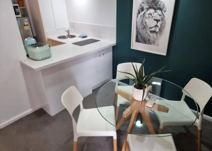 Accommodation Sydney City Centre 1 Bedroom Apartment With Balcony