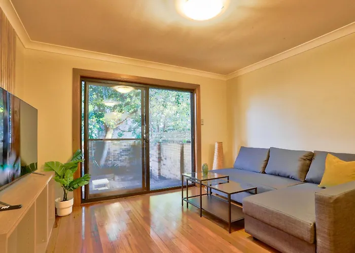 Comfortable 3 Bedroom House Pyrmont