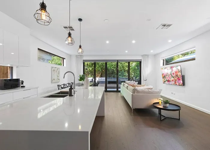 4 Bdr Federation Style Home