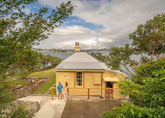 Steele Point Cottage