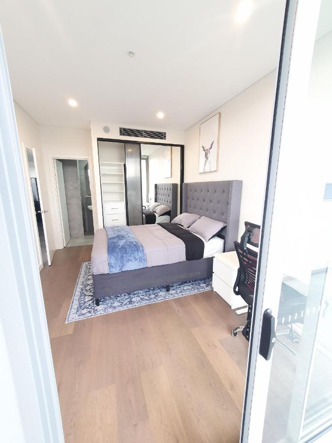 Luxury Loft 3 Bed, 2 Bath, Sleeps 6, Pool, Bbq, No Parties Apartment