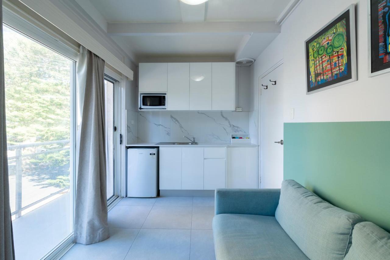 Manly Waves & 3* Sydney