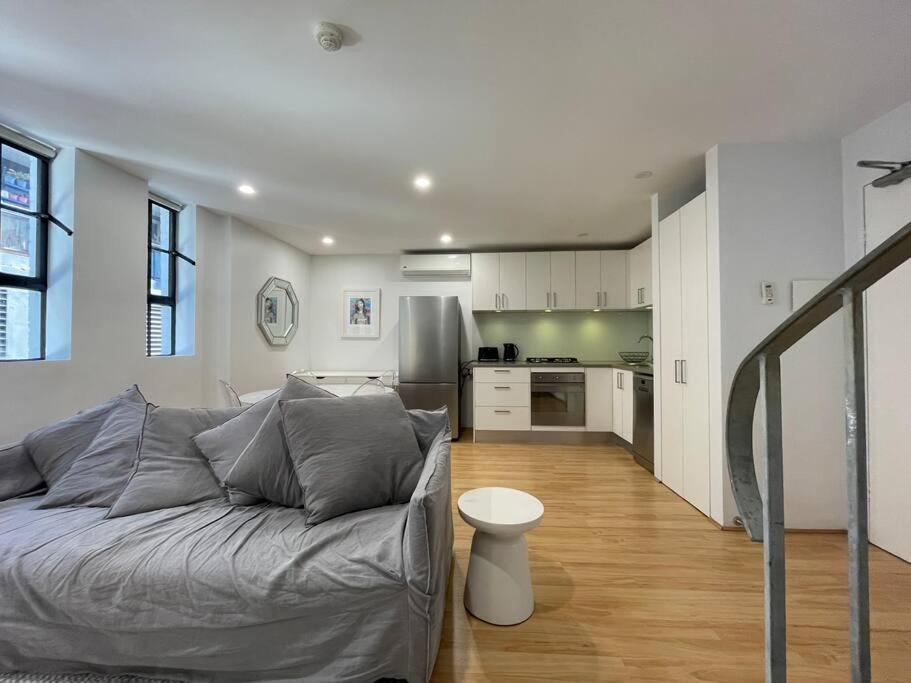 Apartment Modern 2 Bedroom Warehouse Conversion *
