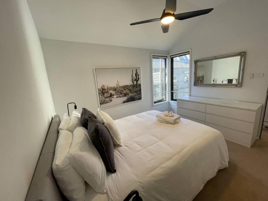 Modern 2 Bedroom Warehouse Conversion Apartment