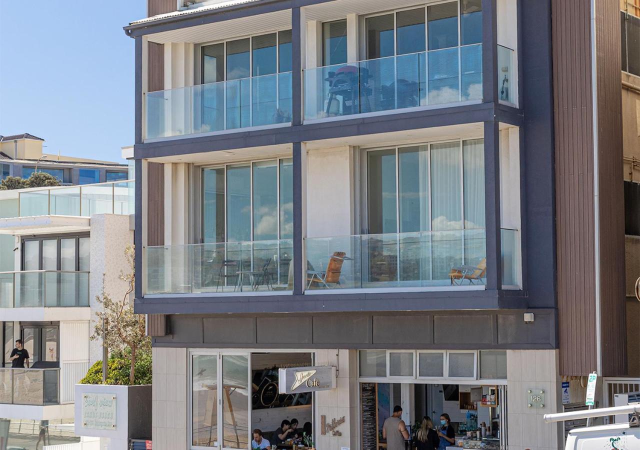 Apartment Cozy Front With Aircon