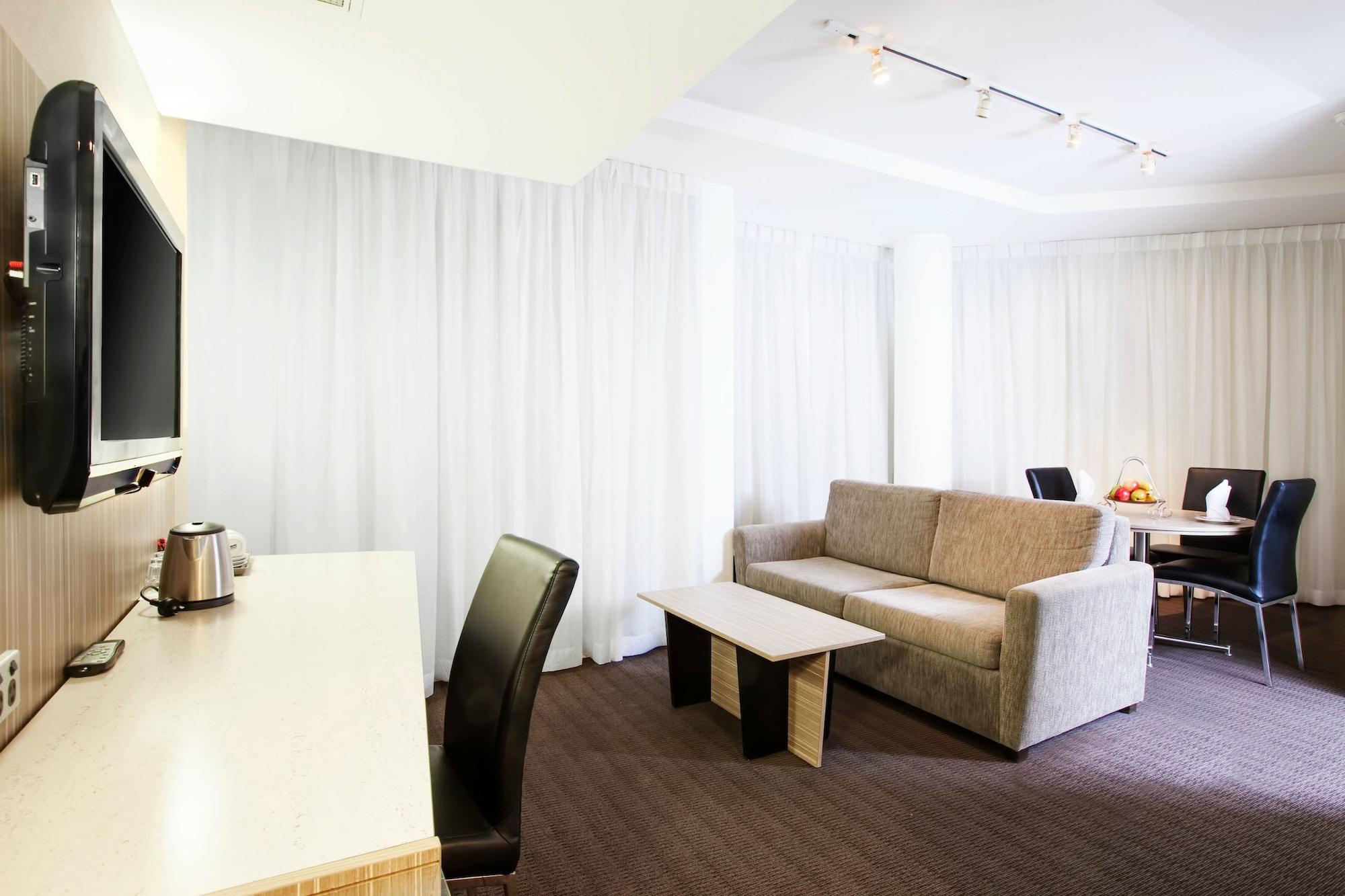 Metro Marlow Central Hotel