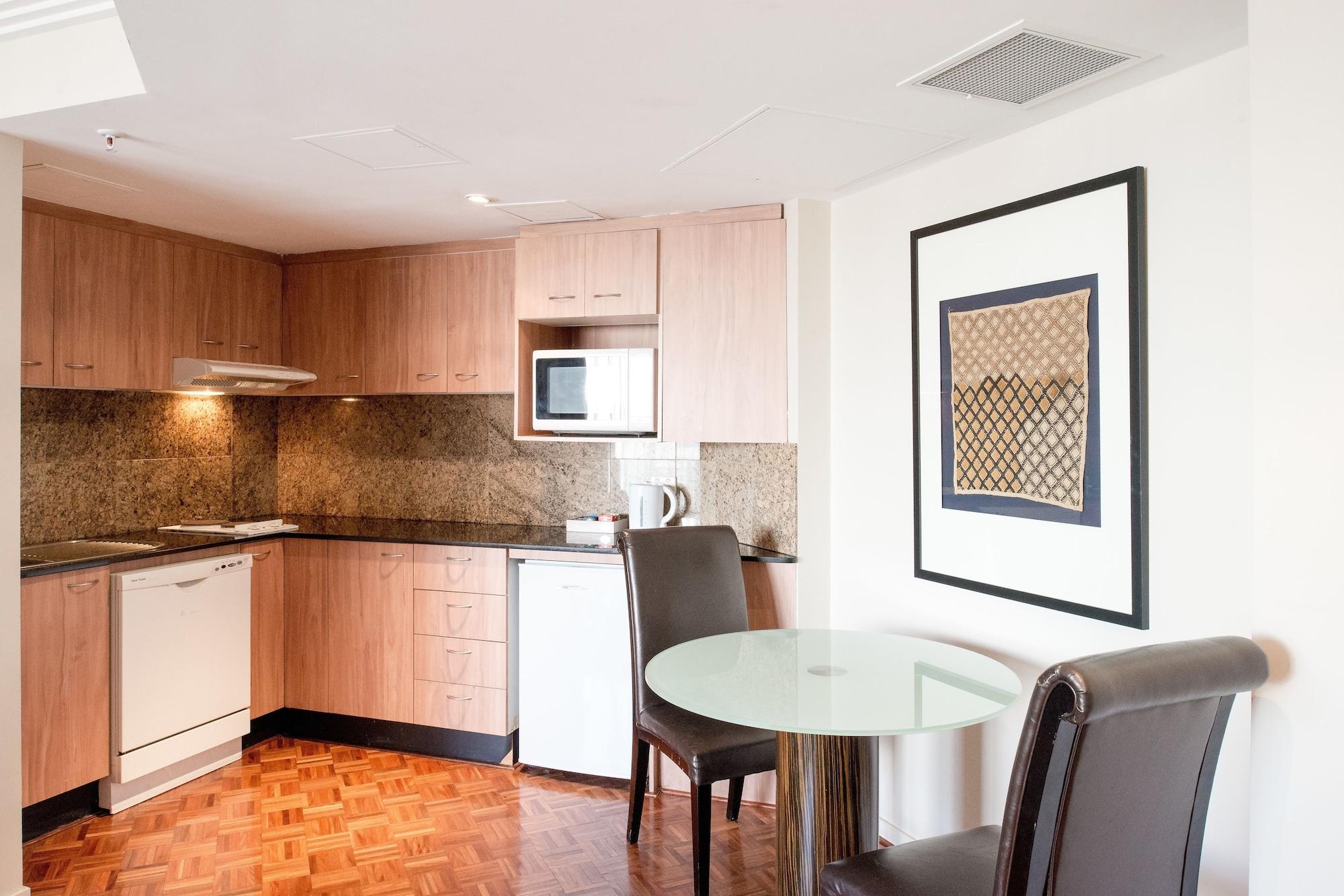 Aparthotel Seasons Darling Harbour 4*