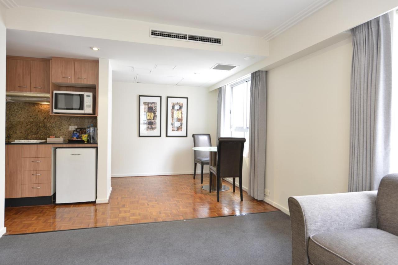 Seasons Darling Harbour Aparthotel 4*