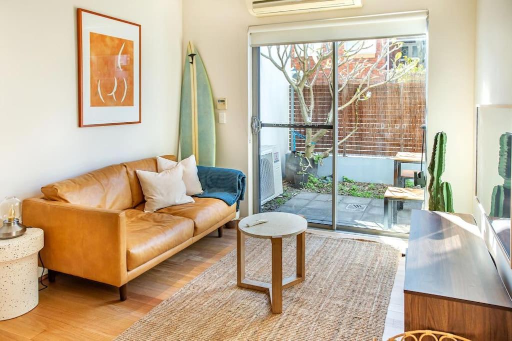Sunny Terrace In The Heart Of Bondi Apartment
