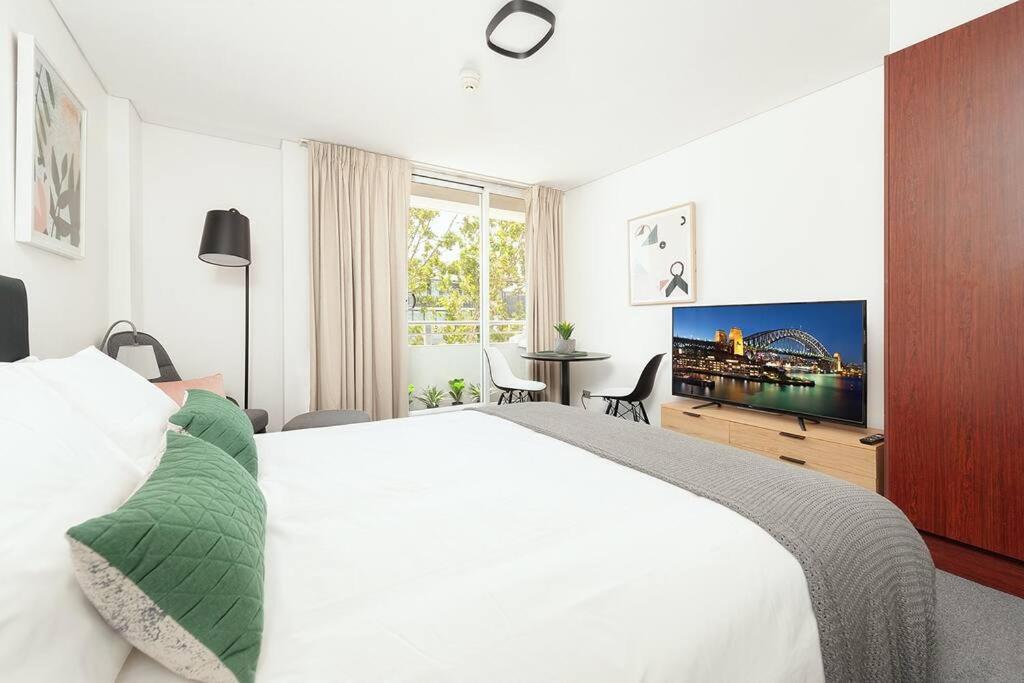 Mp303 - Apartment, Military Road, Cremorne Sydney