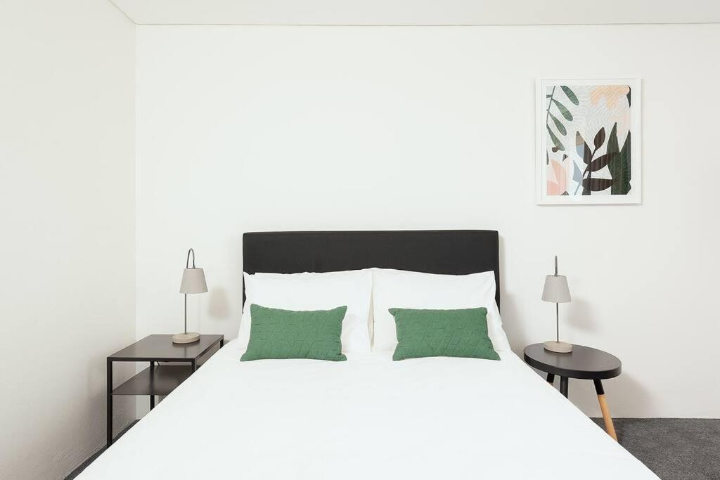 Mp303 - Apartment, Military Road, Cremorne Sydney