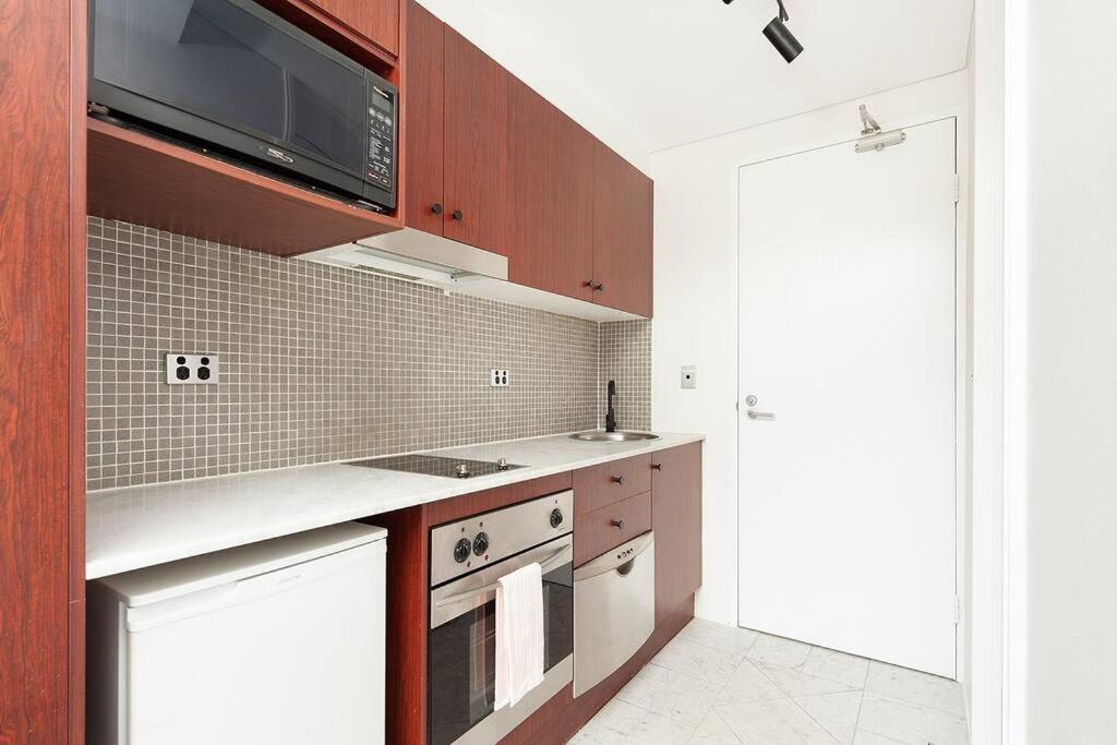 Apartment Mp303 - Apartment, Military Road, Cremorne *