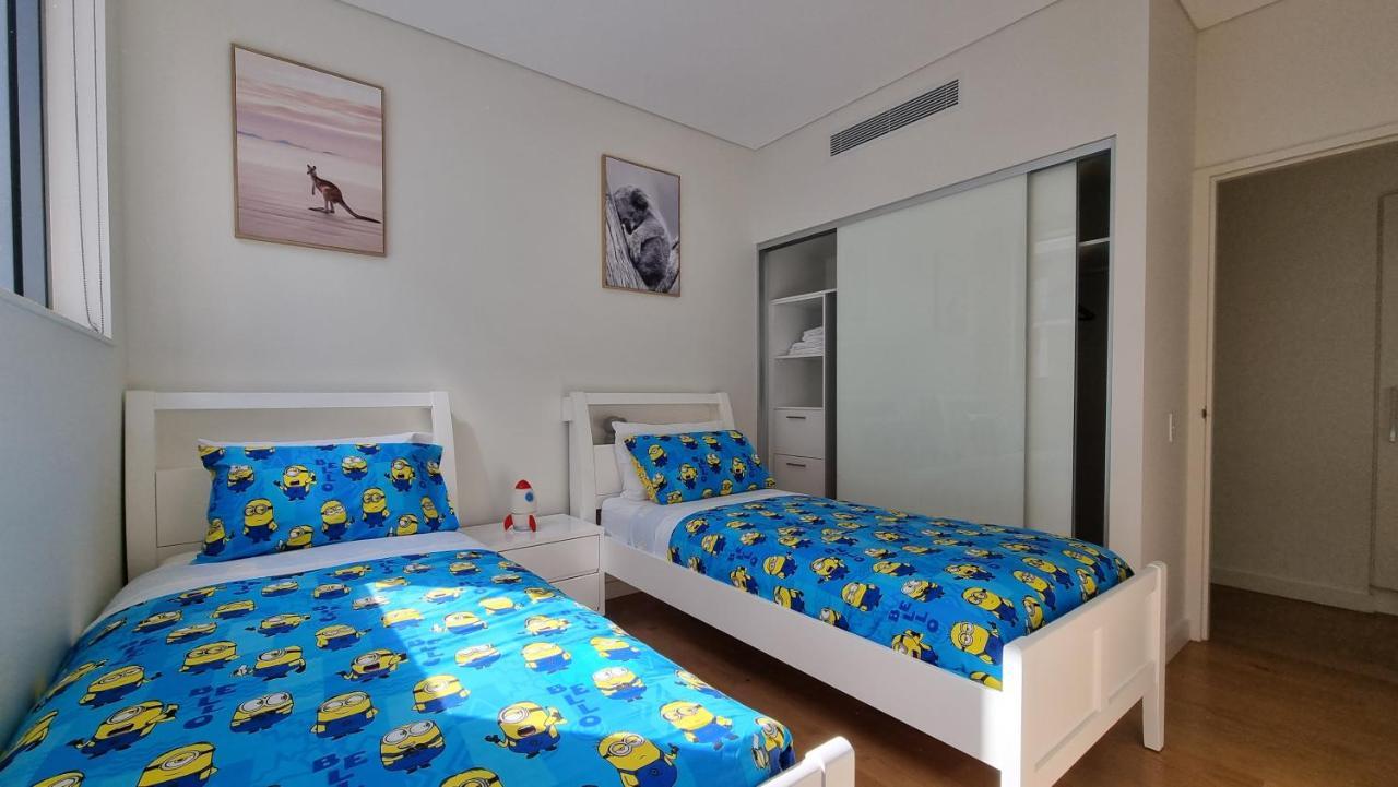 Pool View Of Marquarie Park Paradise Apartment *