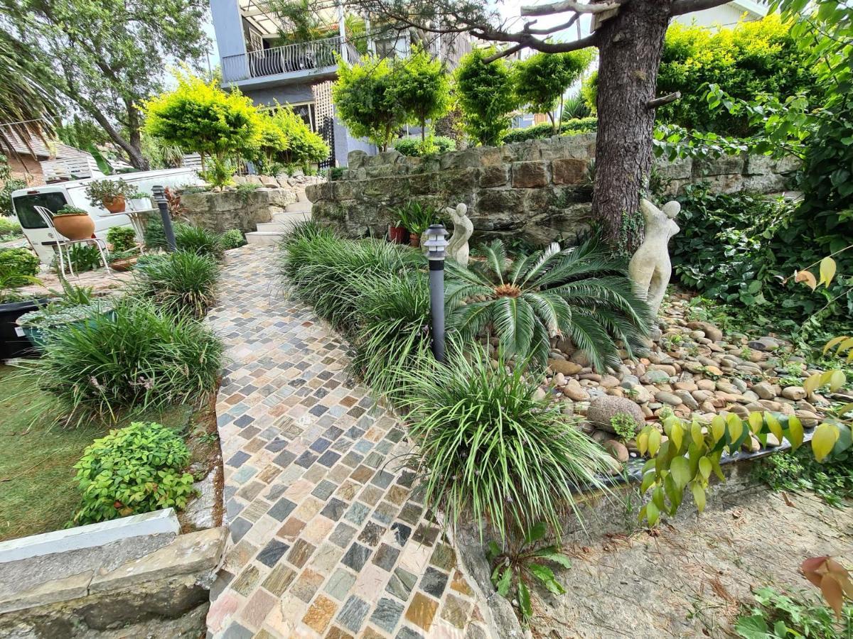 Vista Unit Close To The & Airport & Train Station And Brighton Le Sands Sydney