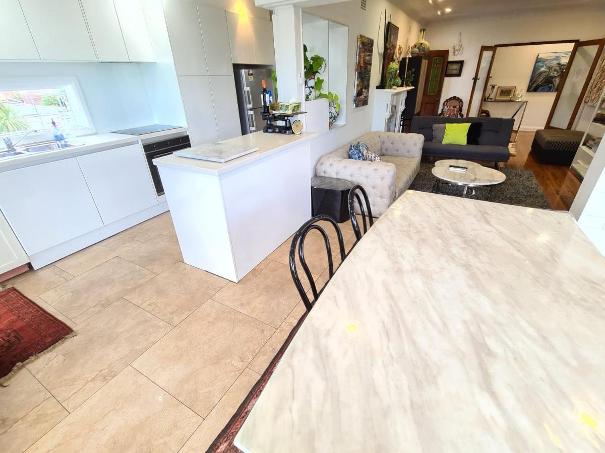 Holiday home Vista Unit Close To The & Airport & Train Station And Brighton Le Sands *