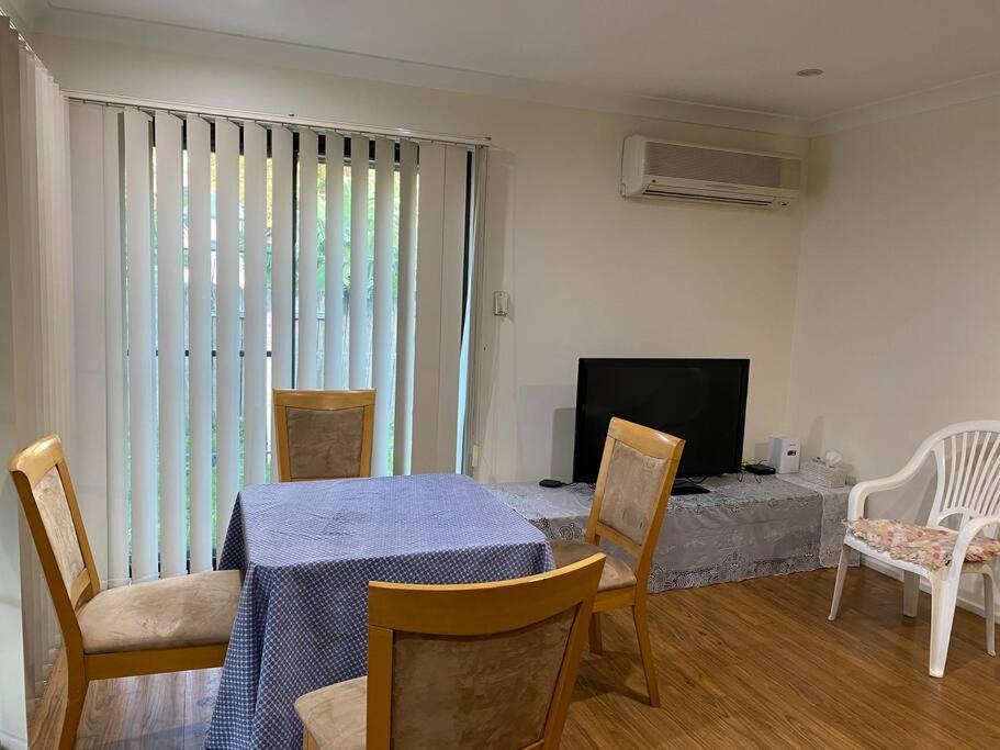 Entire House In Wiley Park Villa Sydney