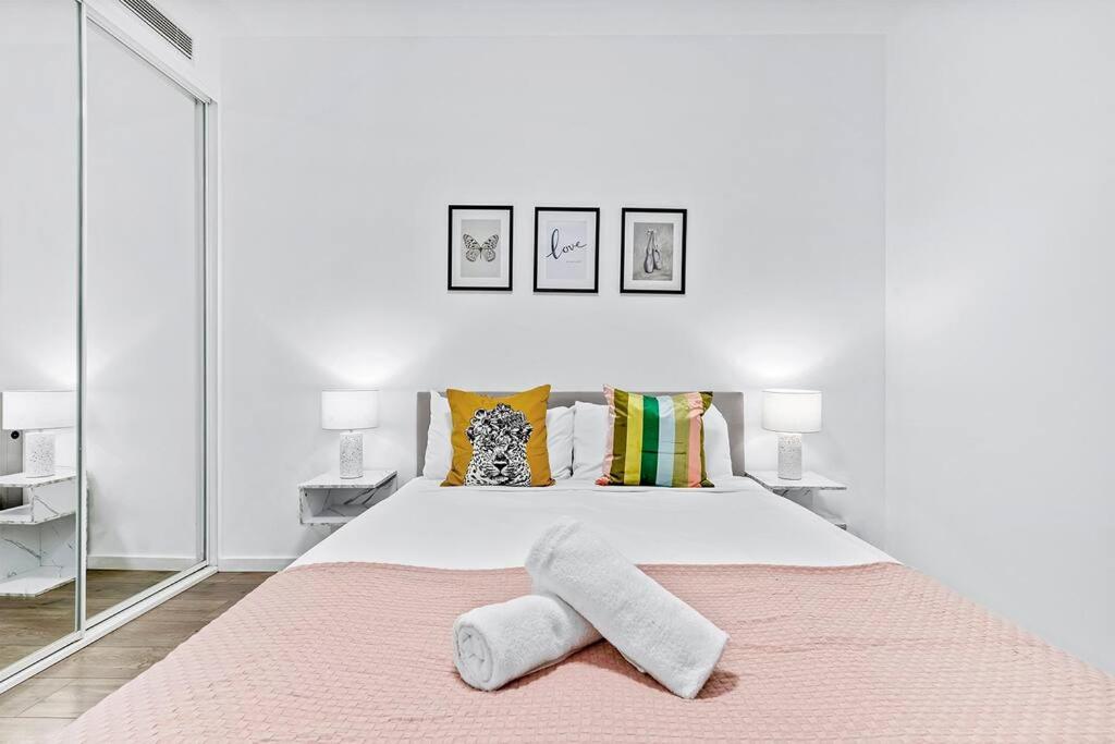 Apartment Centre Of Newtown 2 Bed Sydney