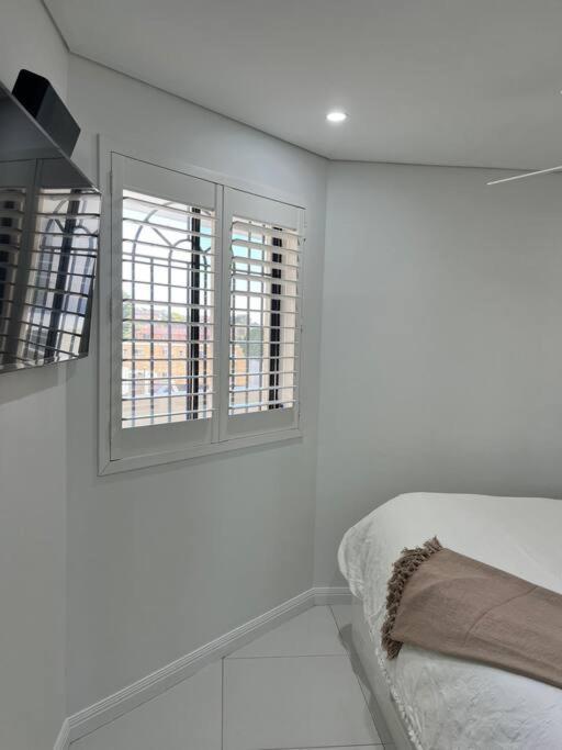 Bondi Waves Beachfront Apartment