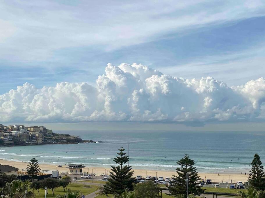 Apartment Bondi Waves Beachfront Sydney