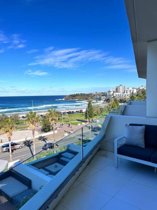 Bondi Waves Beachfront Apartment *