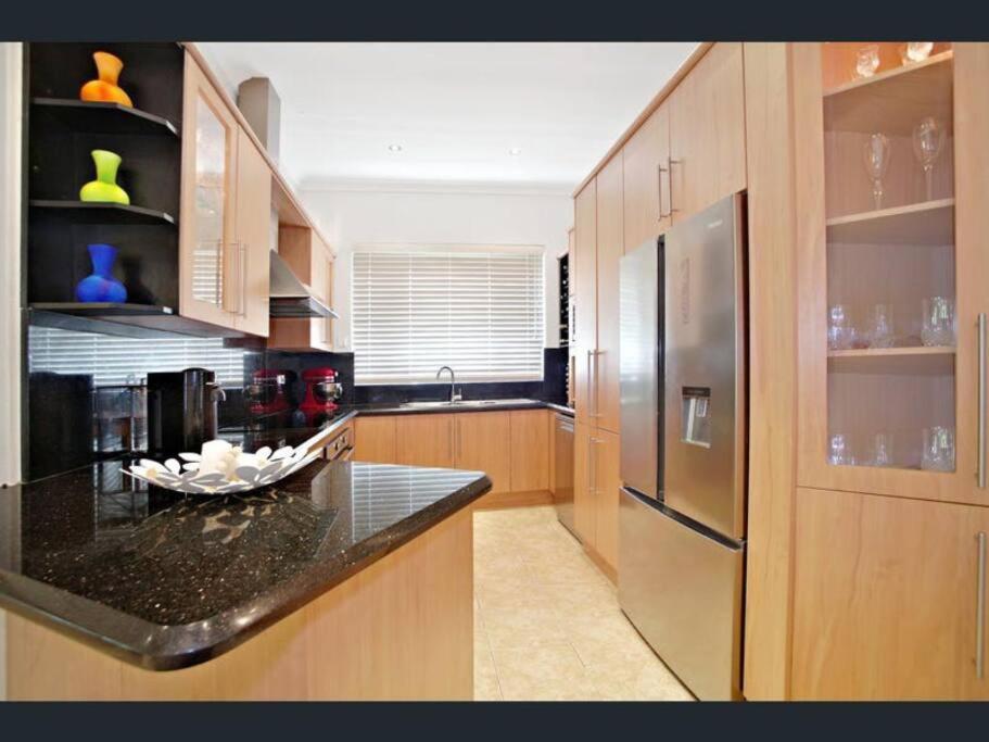 Quiet 4 Bedrooms House In Belmore Nsw Apartment *