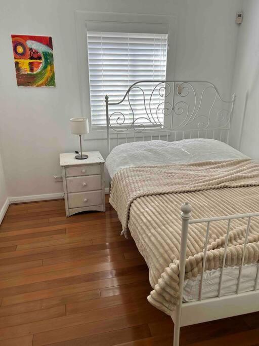 Apartment Quiet 4 Bedrooms House In Belmore Nsw Sydney