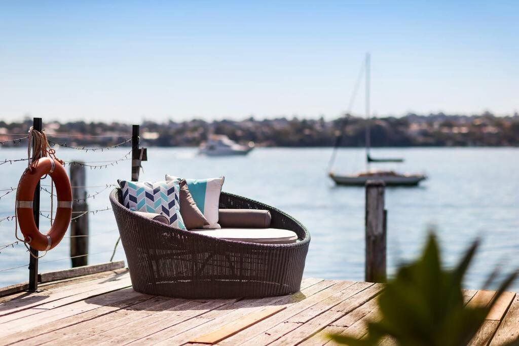 Harbourfront Boathouse And Escape Sydney