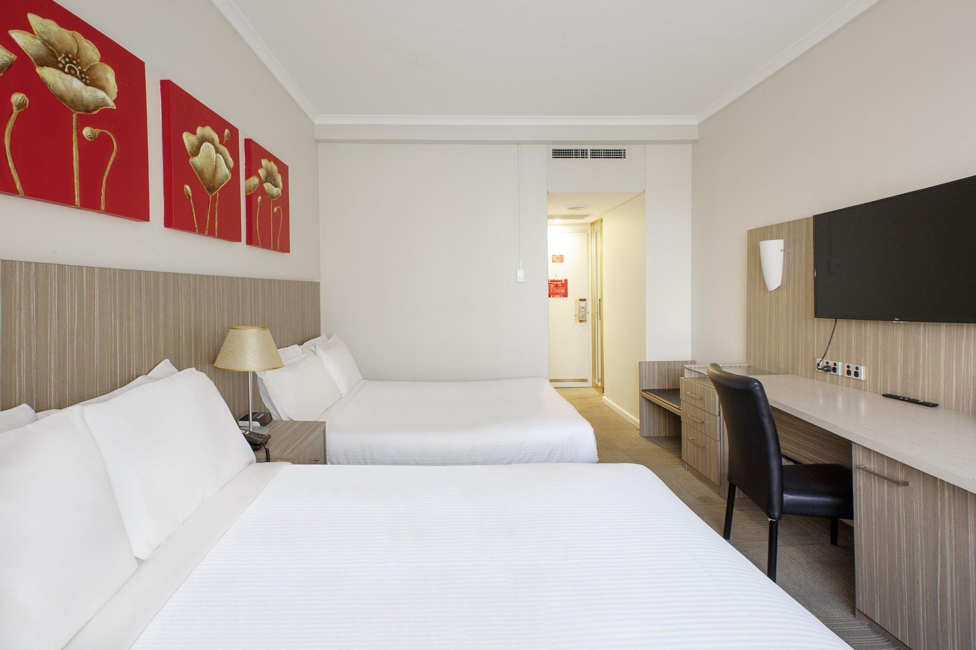 Metro Marlow Central Hotel 4*