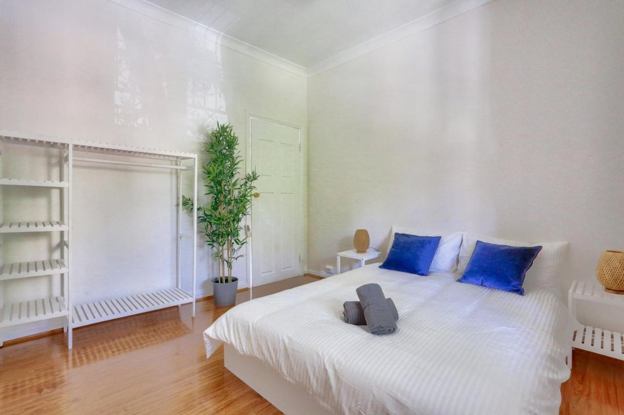 3 Bedroom House Chippendale Near The Center 2 E-bikes Included *