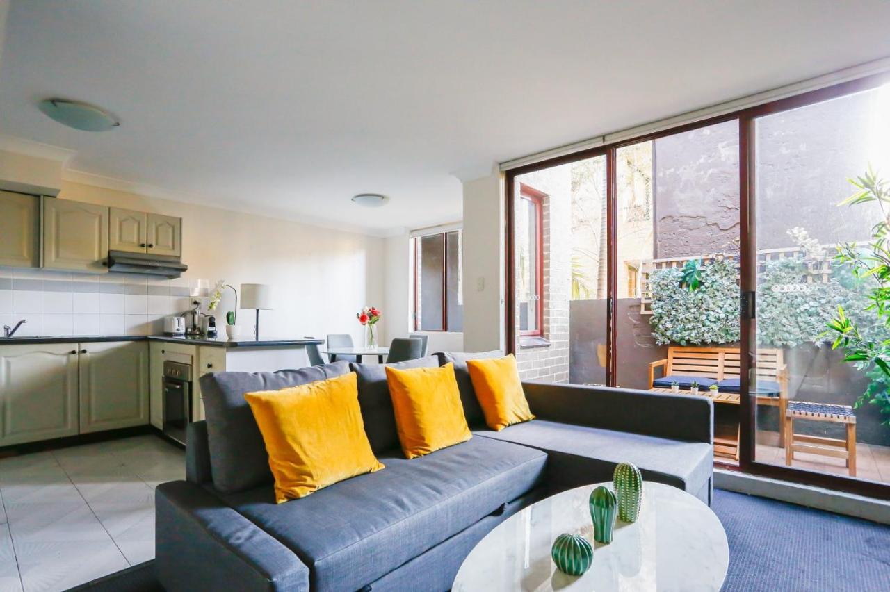 Cozy 2 Bedroom Chippendale Ii Apartment Sydney