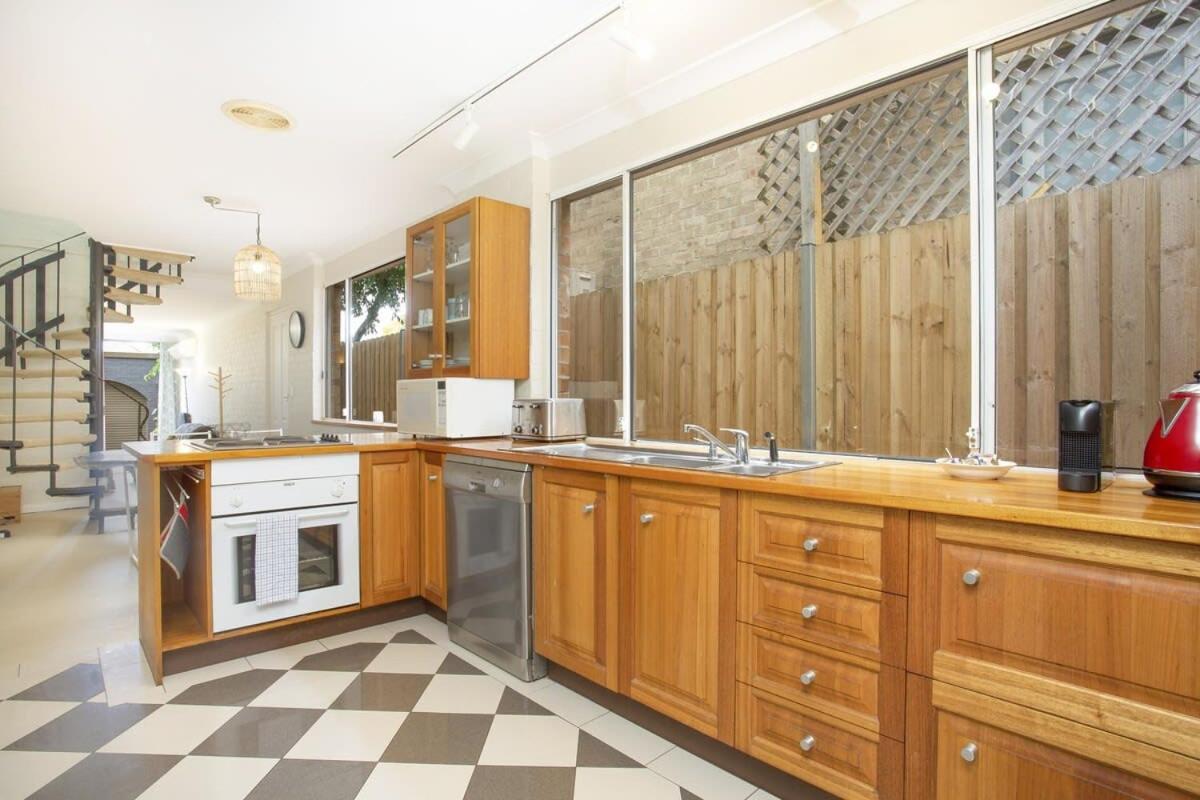 Comfortable Terrace In Location Holiday home