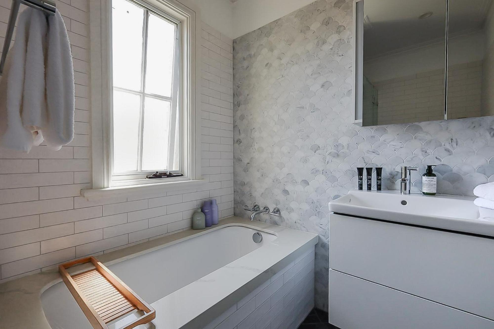 Charming 3-bedroom Terrace In The Heart Of Glebe * Sydney