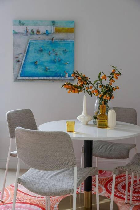 The Rosella Suite—boutique Living *
