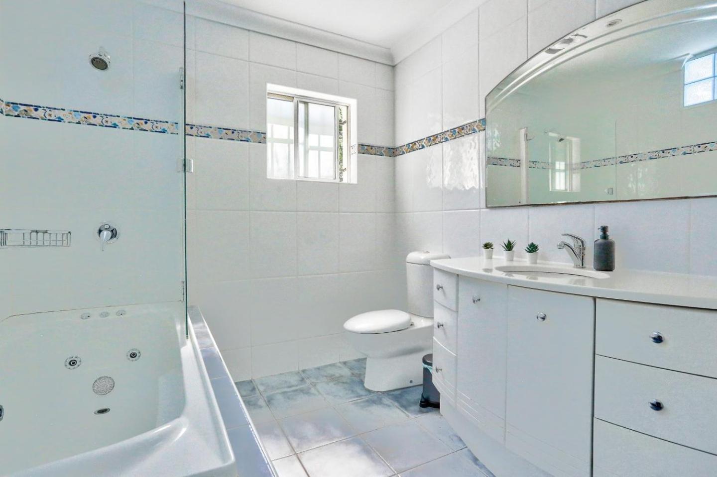 Holiday home Gorgeous 2 Bedroom House Ultimo 2 E-bikes Included Sydney