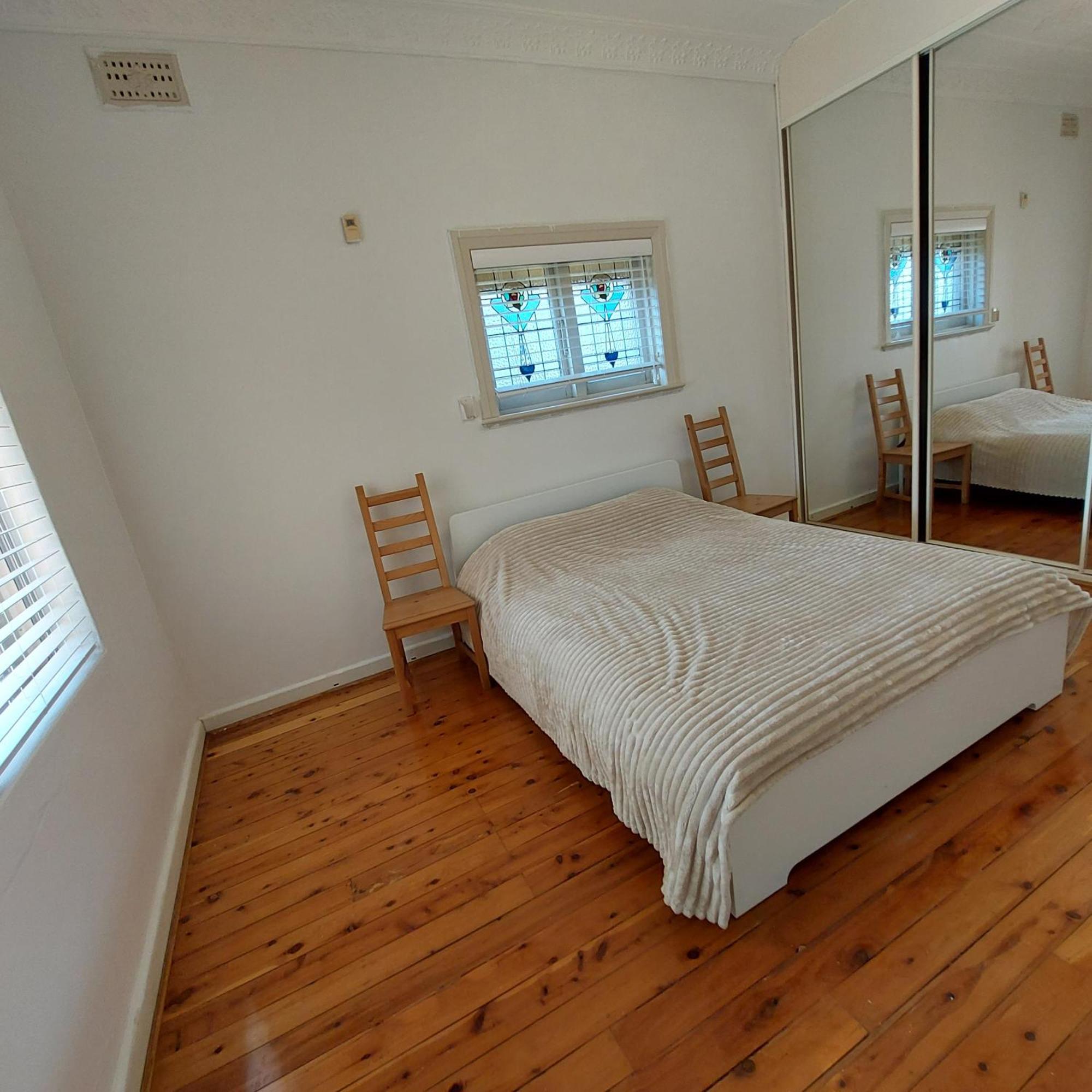 Quiet 4 Bedrooms House In Belmore Nsw Sydney