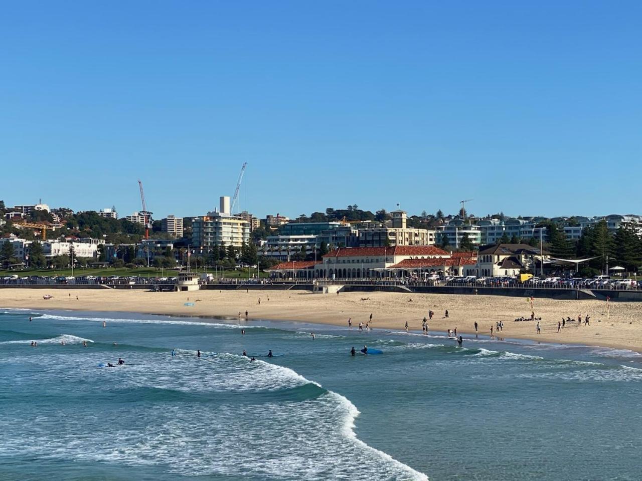Apartment Bondi Waves Beachfront *