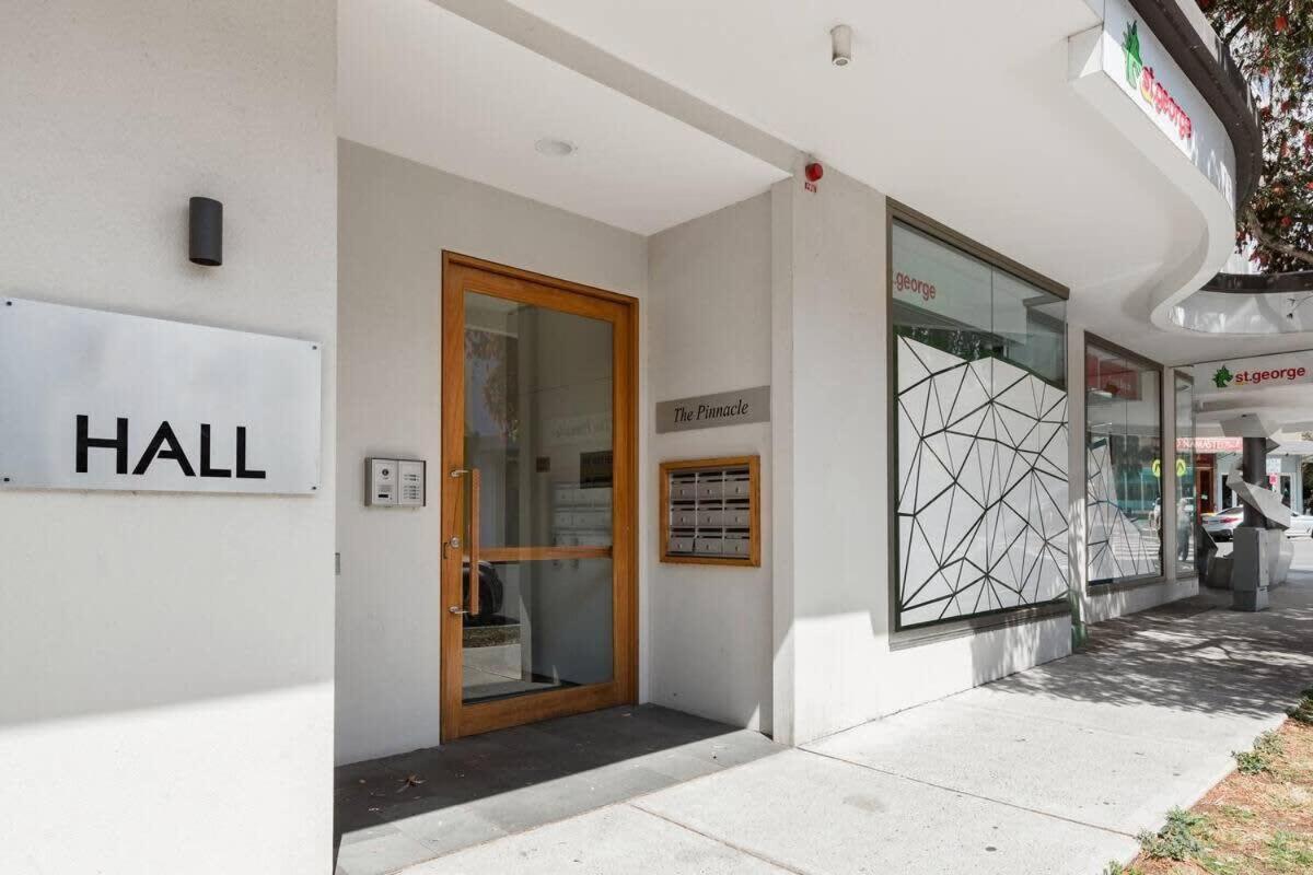 Luxurious Spacious Onebed Close To Bondi Sydney