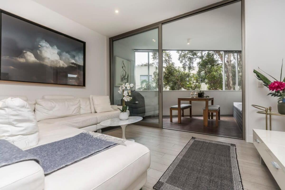 Luxurious Spacious Onebed Close To Bondi Apartment